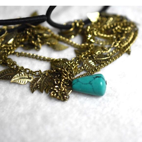 Vintage Southwestern Black Leather Gold Tone Leaf Faux Turquoise Necklace - Picture 3 of 4
